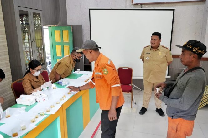 
					Hari Pertama Kerja di Tahun 2023, Kecamatan Medan Selayang Langsung Adakan Tes Urine Kepada Seluruh Aparatur