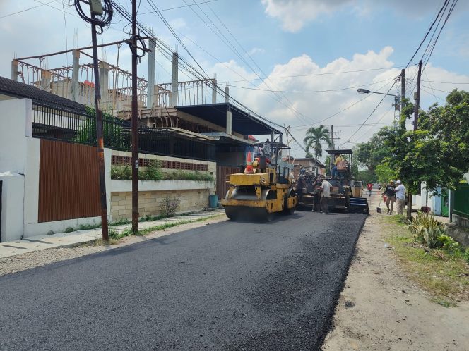 
					Jalan Sei Bengawan Medan Sunggal Telah Selesai di Aspal Dinas SDABMBK