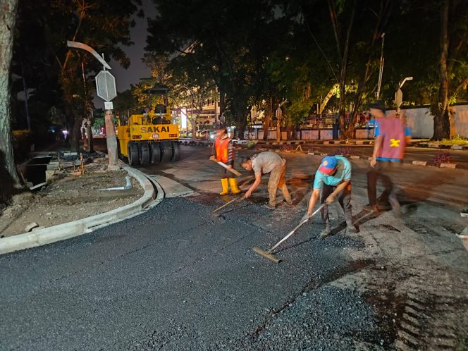 
					Dinas SDABMBK Kota Medan Perbaiki Jalan Slamet Riyadi