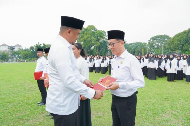 
					Bobby Nasution Lantik 1.153 PPPK, Berikan Sumbangsih Terbaik Kepada Masyarakat