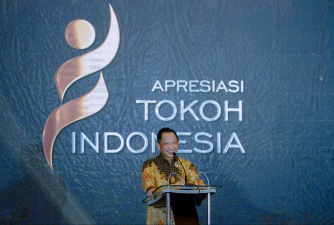 
					Kembangkan Digitalisasi, Bobby Nasution Terima Penghargaan Apresiasi Tokoh Indonesia