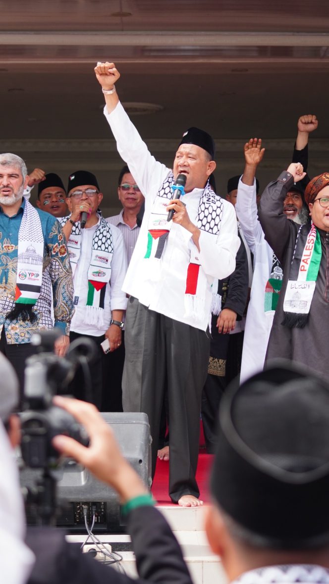 
					Ribuan Masyarakat Langkat Lintas Agama Peduli Palestina, Syah Afandin: Israel Laknatullah