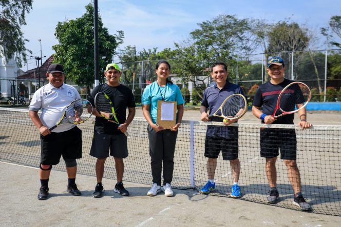 
					Berlangsung Seru, Turnamen Tenis Lapangan Meriahkan Peringatan HUT Korpri ke -52 di Kota Medan