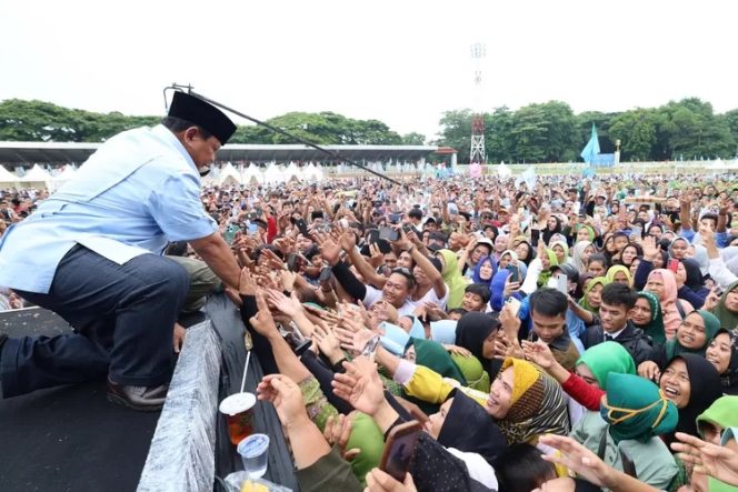 
					Ade Jona: Prabowo Sosok Pemimpin Kuat dan Siap Berkorban Untuk Rakyat