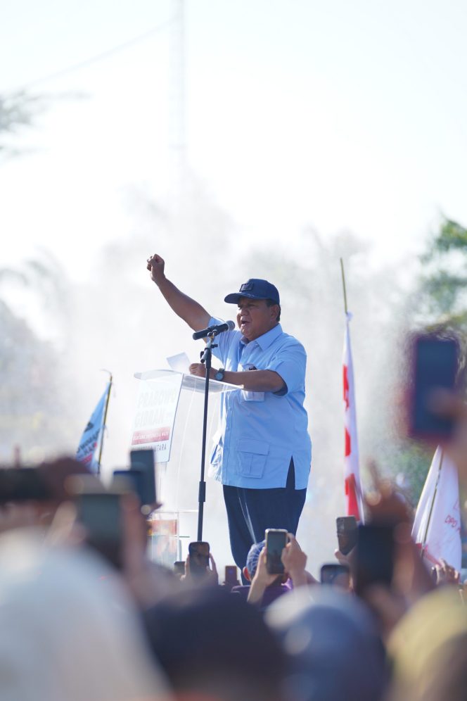 
					Hadiri Konser Indonesia Maju, Prabowo Ucapkan Duka Cita Wafatnya Ketua DPRD Sumut