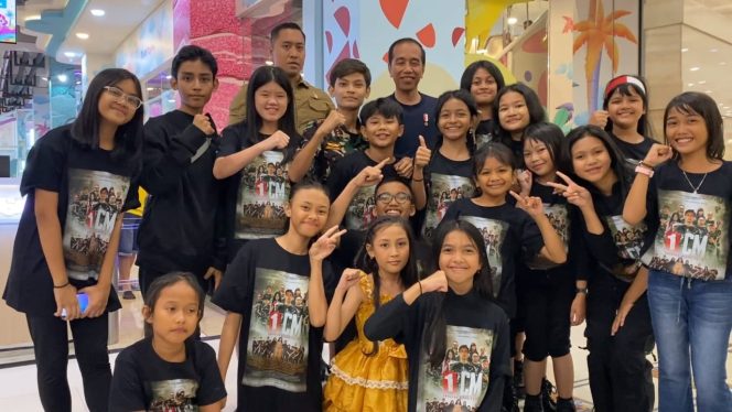 
					Heboh, Presiden Jokowi Bawa Cucu Nonton Film Anak Medan, 1 CM