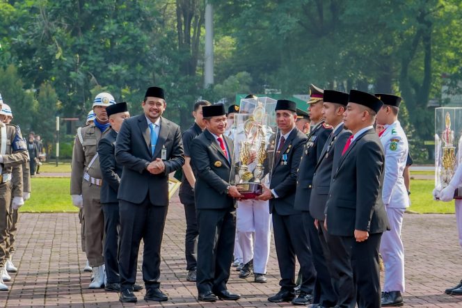 
					Medan Johor Dinobatkan Sebagai Kecamatan Terbaik I Tingkat Provinsi Sumut 2023, Bobby Nasution: Terus Berinovasi dan Tingkatkan Kualitas Pelayanan