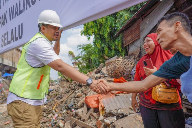 
					Letak Batu Pertama Revitalisasi Pasar Akik, Bobby Nasution Pesankan Ini