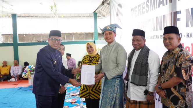 
					Faisal Hasrimy Resmikan Masjid ke-49 Yayasan Haji Anif di Desa Jaring Halus