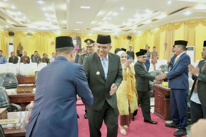 
					Faisal Hasrimy Hadiri Pengambilan Sumpah Pimpinan DPRD Langkat Periode 2024-2029