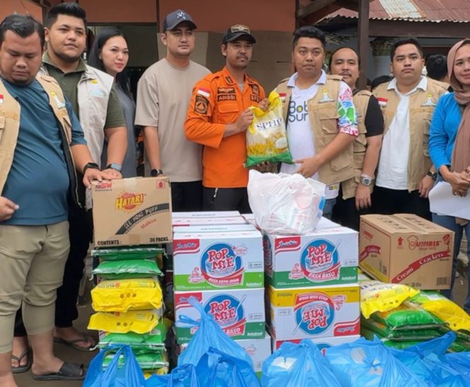 
					HIPMI Peduli Sumut Salurkan Bantuan Korban Banjir di Medan dan Sekitarnya