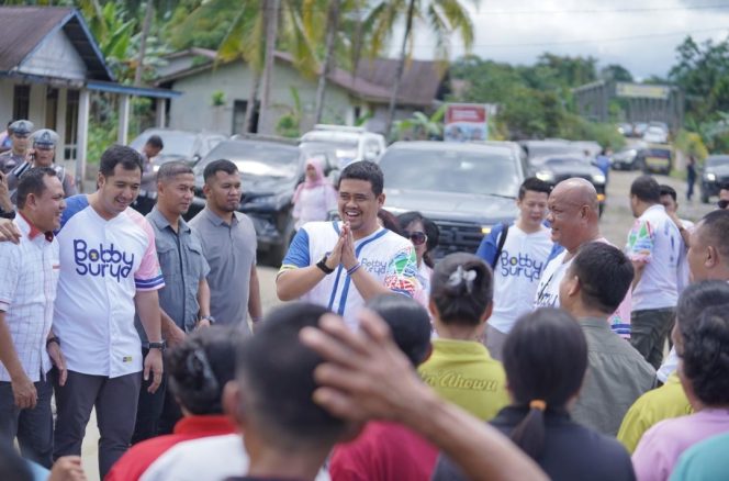 
					Tinjau Jalan Provinsi yang Rusak Parah di Nias Utara, Bobby Nasution Dihadang Warga