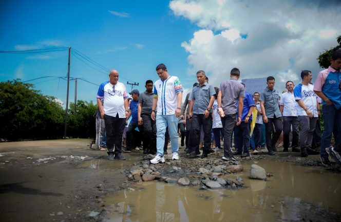 
					Bobby Nasution Usai Kelilingi Jalan Rusak Milik Provinsi di Nias Utara: Kepala Agak Benjol Sedikit