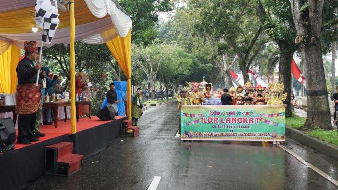 
					Meriahkan HUT ke-275 Langkat, Musti Lepas Karnaval Budaya 14 Etnik